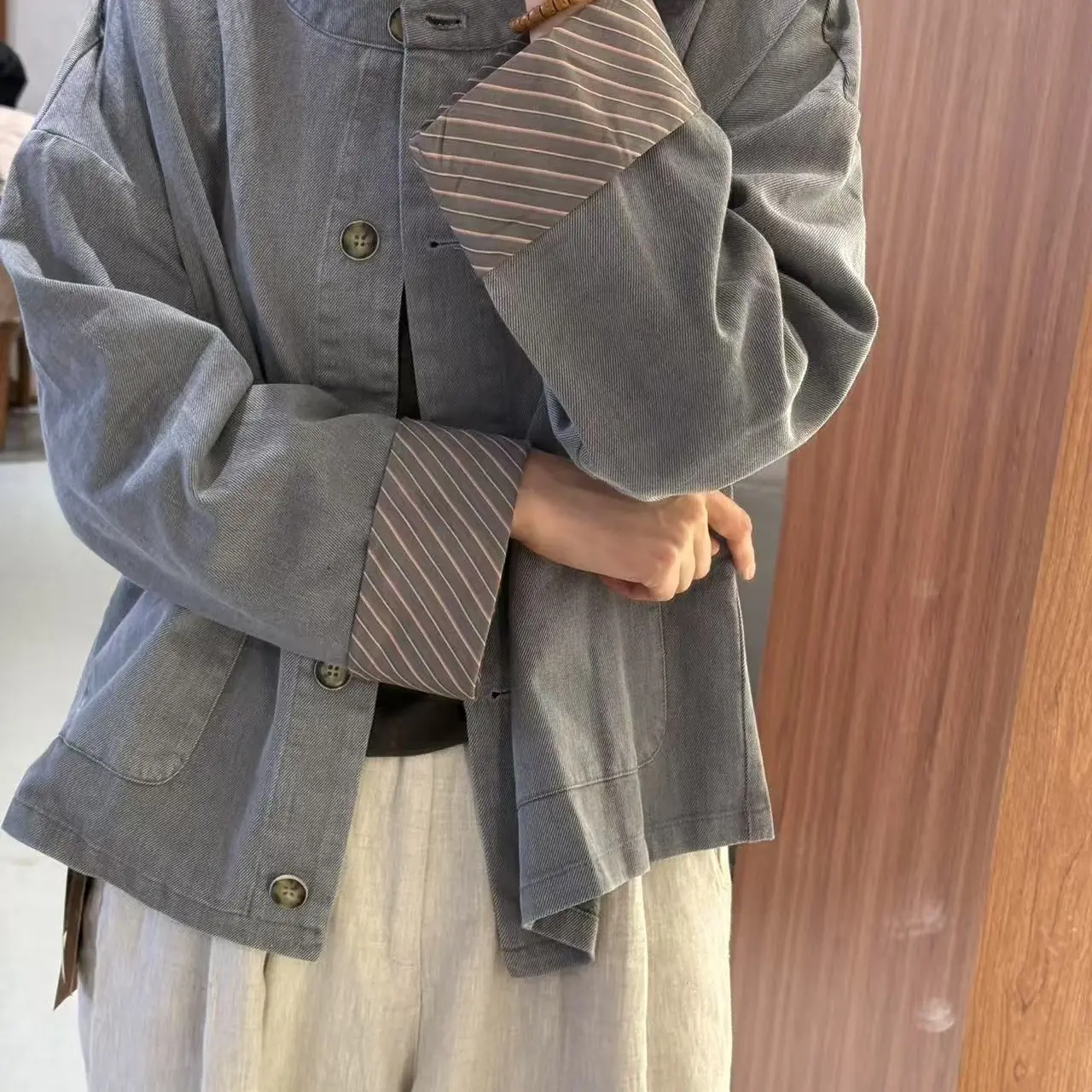 30169-简约通勤格纹拼接外套女圆领翻袖设计显瘦夹克上衣（含亚麻）