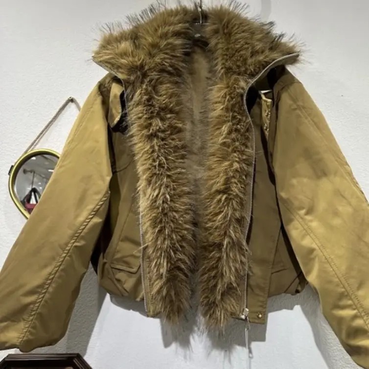毛毛大翻领韩系工装风加厚保暖冬季短款派克服外套