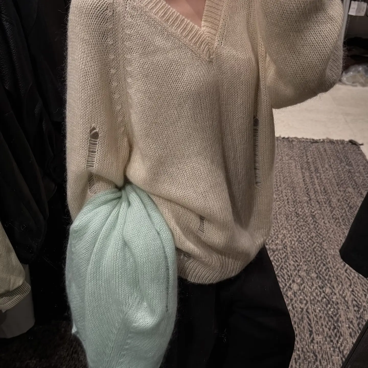 韩版宽松V领马海毛羊驼毛软糯针织衫上衣女秋冬季慵懒气质显瘦