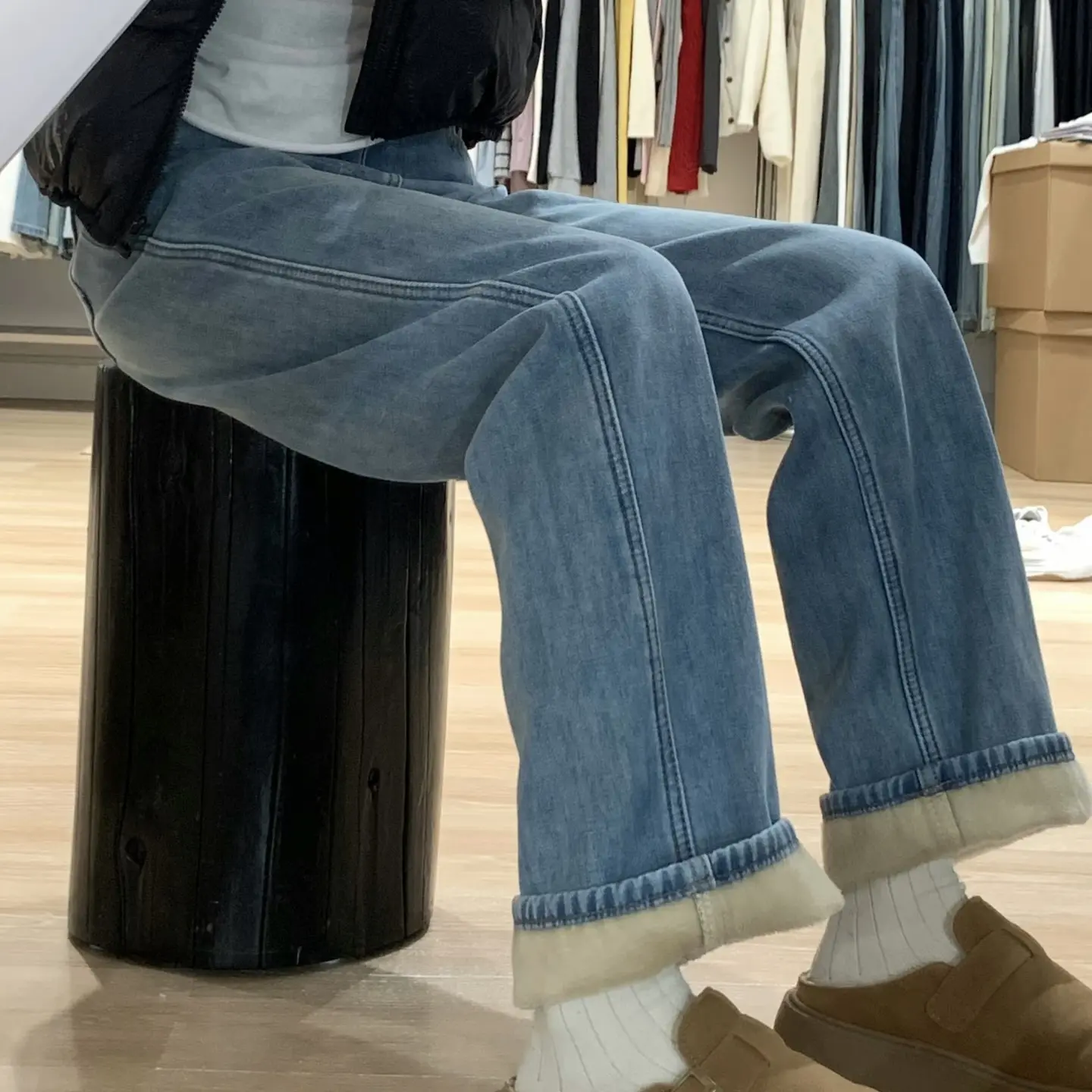 秋冬加绒窄版阔腿牛仔裤女高腰显瘦垂感百搭加厚拖地裤子