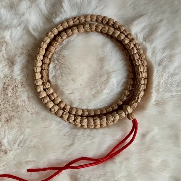 【不惑】柏香籽·热振粉皮奶酪方块顺纹108脖挂-6mm➕