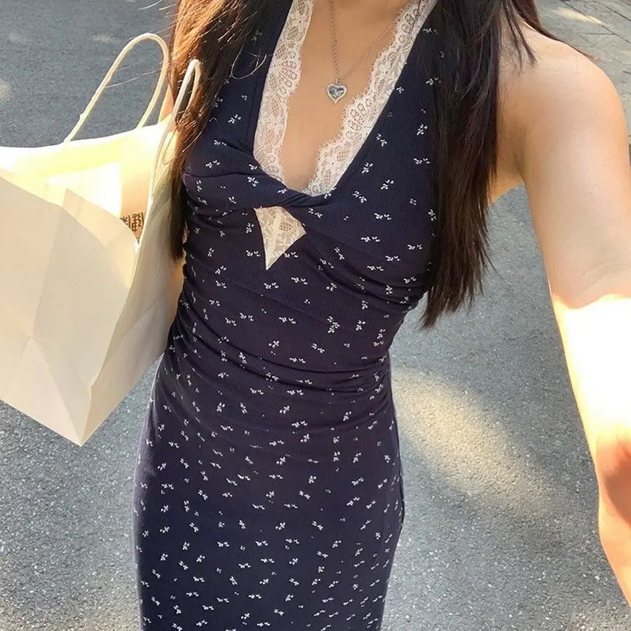 法式蕾丝拼接碎花挂脖连衣裙  直播间过款链接 下单备注编码