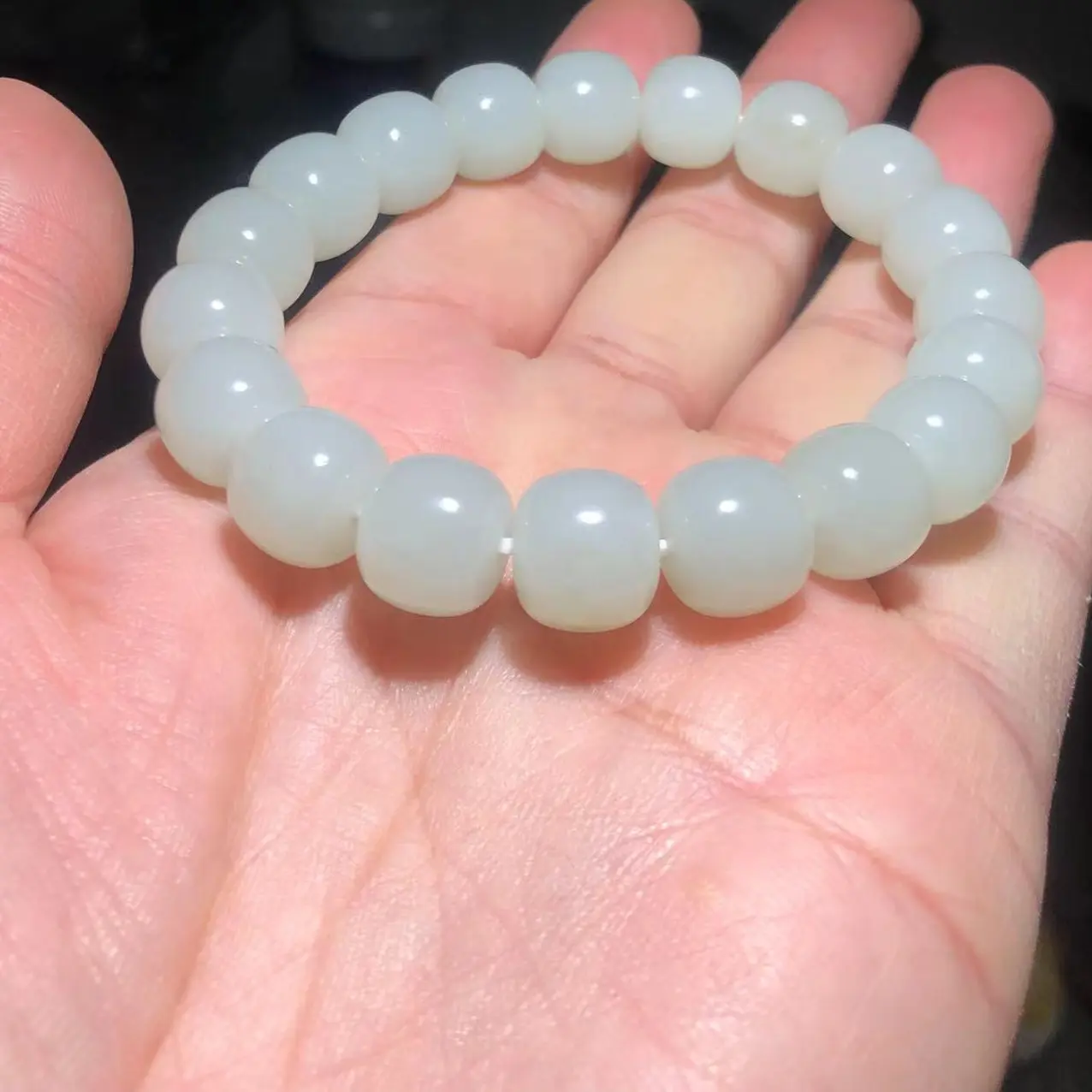 新疆和田玉手串10*11