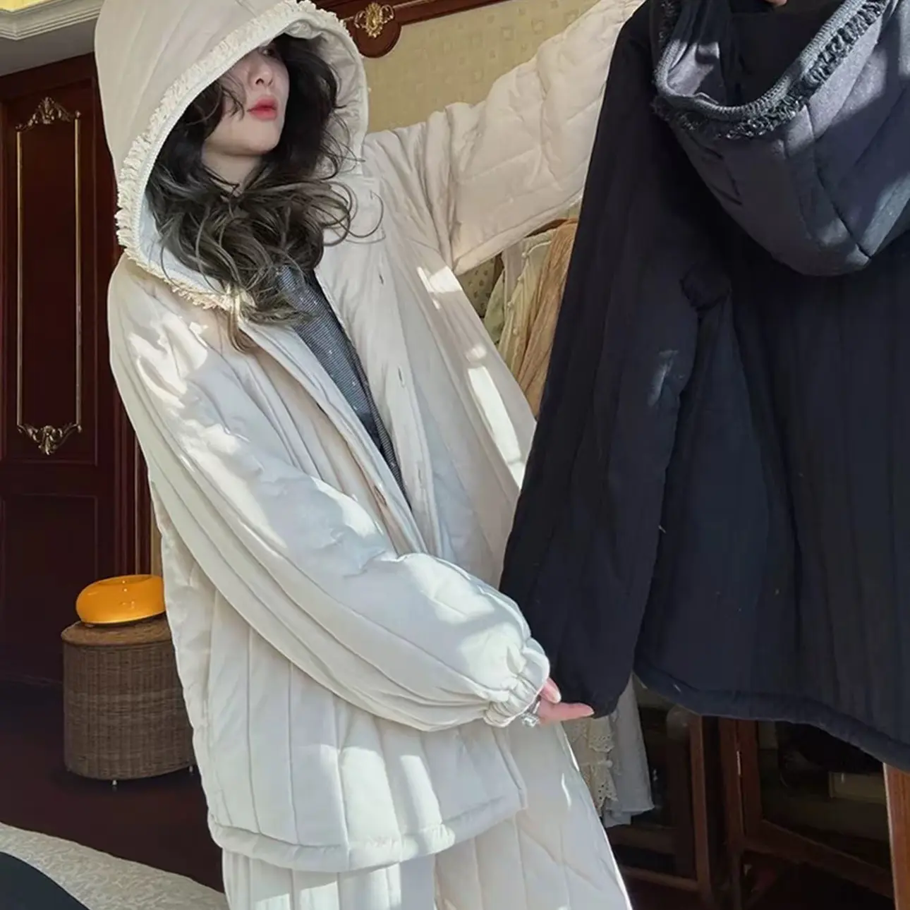 族玛士本白色新款秋冬季三层夹棉加绒加厚休闲宽松连帽女士睡衣