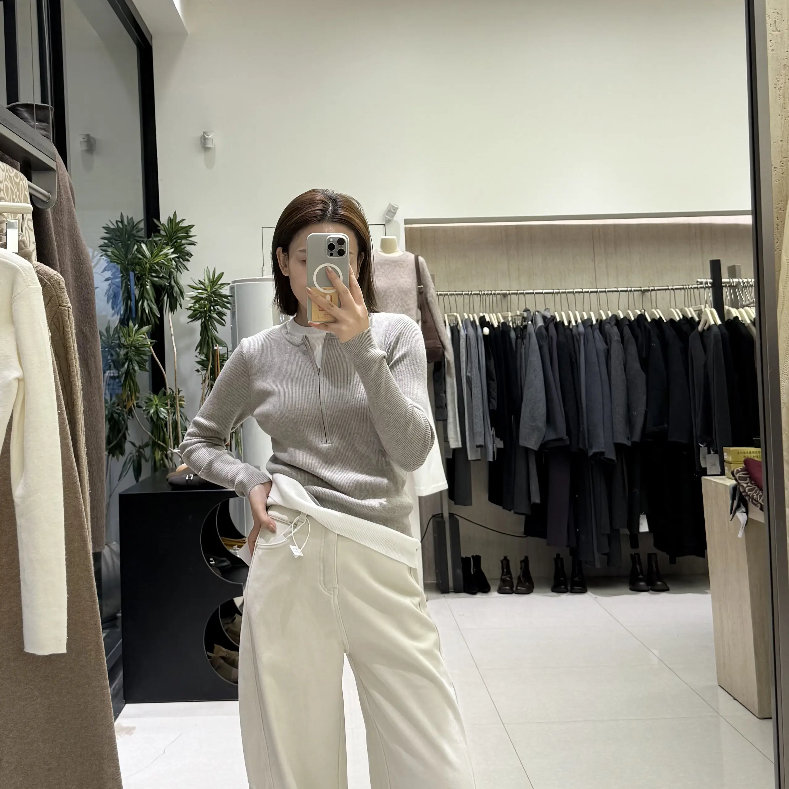 假两件巴素兰羊毛上衣