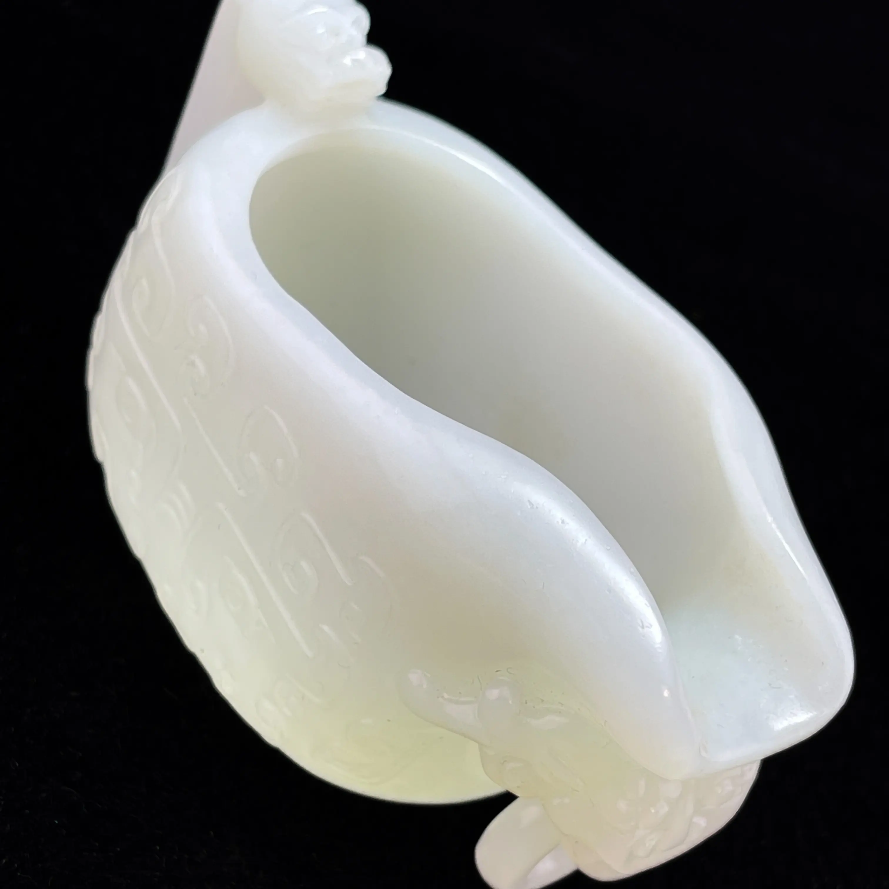 旧藏和田玉杯摆件