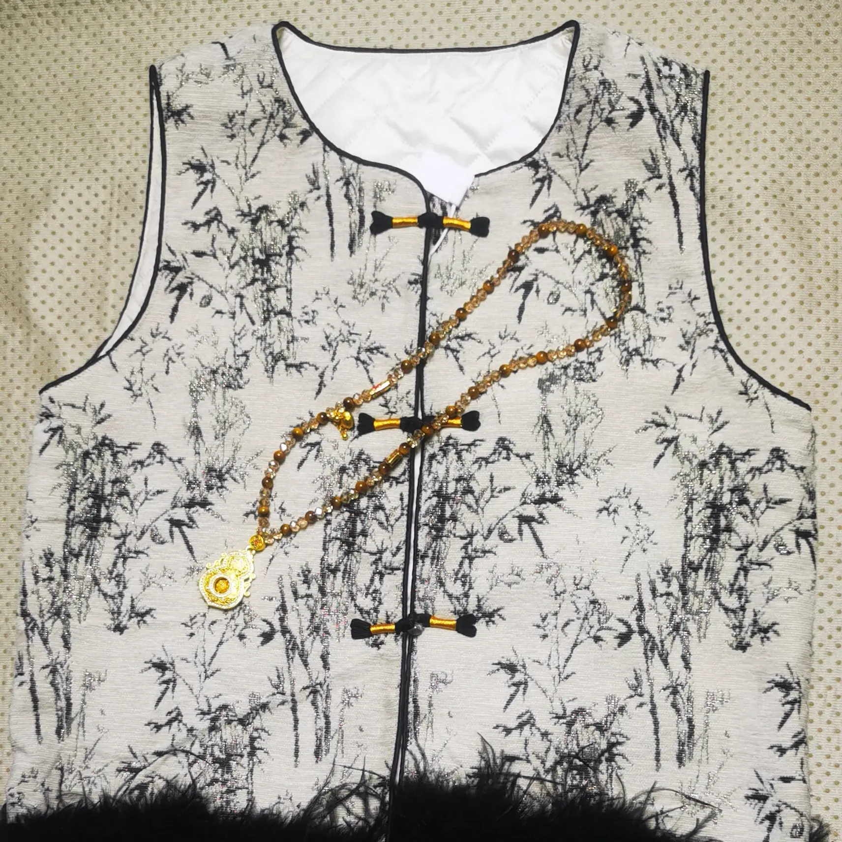 （欣欣家）新中式水墨画刺绣提花加棉加厚可拆卸毛毛拼接鸵鸟毛马夹