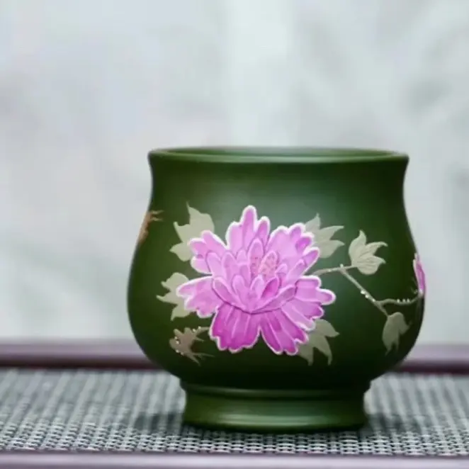 九韵紫砂 宜兴原矿紫砂 遇热变色 牡丹花主人杯 堆绘150cc