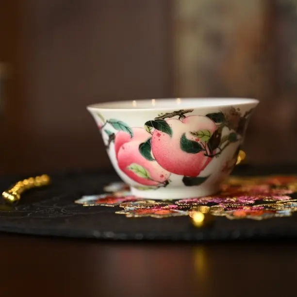 景宫瓷园粉彩寿桃客杯景德镇瓷器高性价比60cc好看大气茶具茶杯