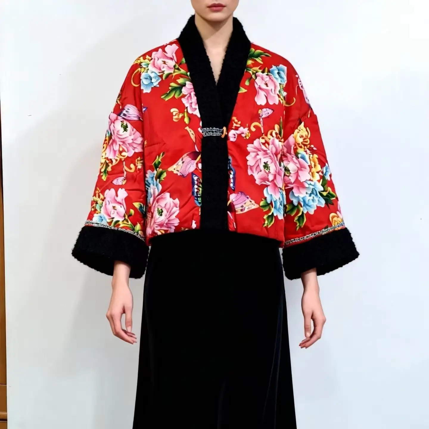 新中式重工刺绣桑蚕丝短款外套秋冬时尚百搭