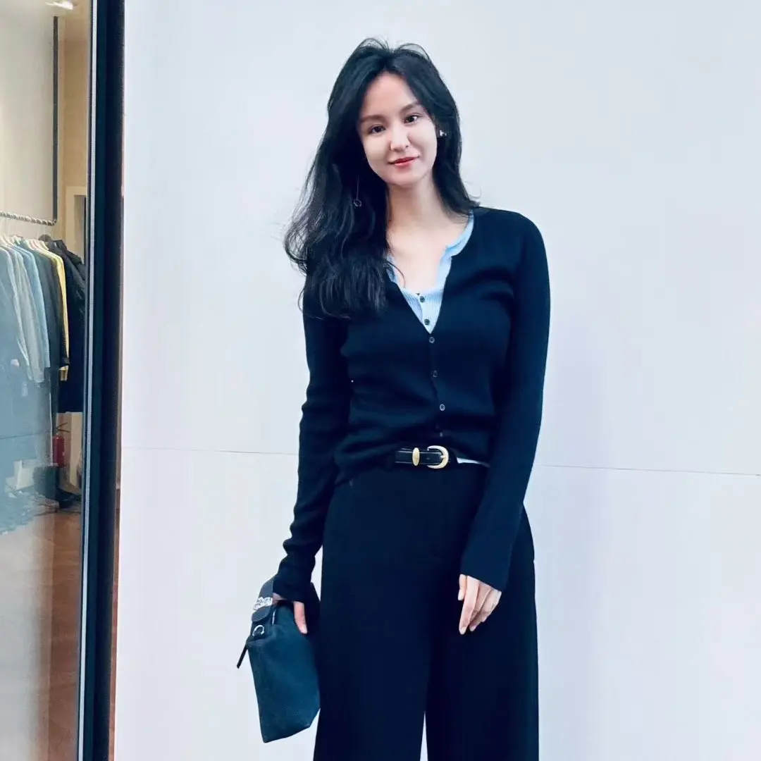 V领长袖假两件针织开衫女