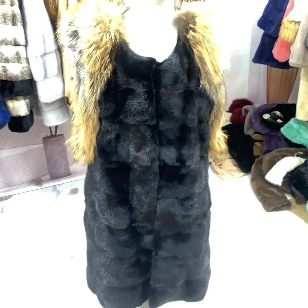 人造皮草 黑色女士皮草服饰