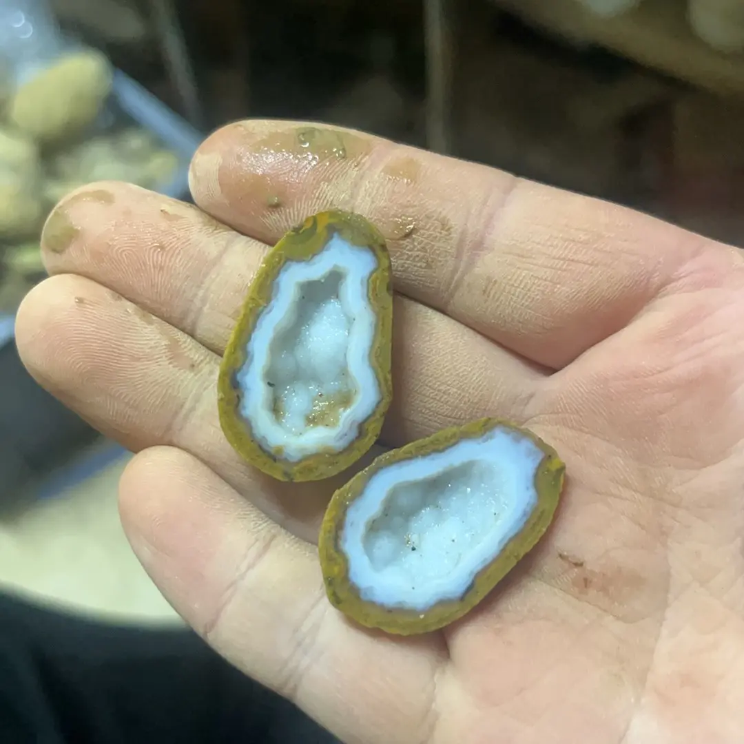 九眼晶洞家居摆件