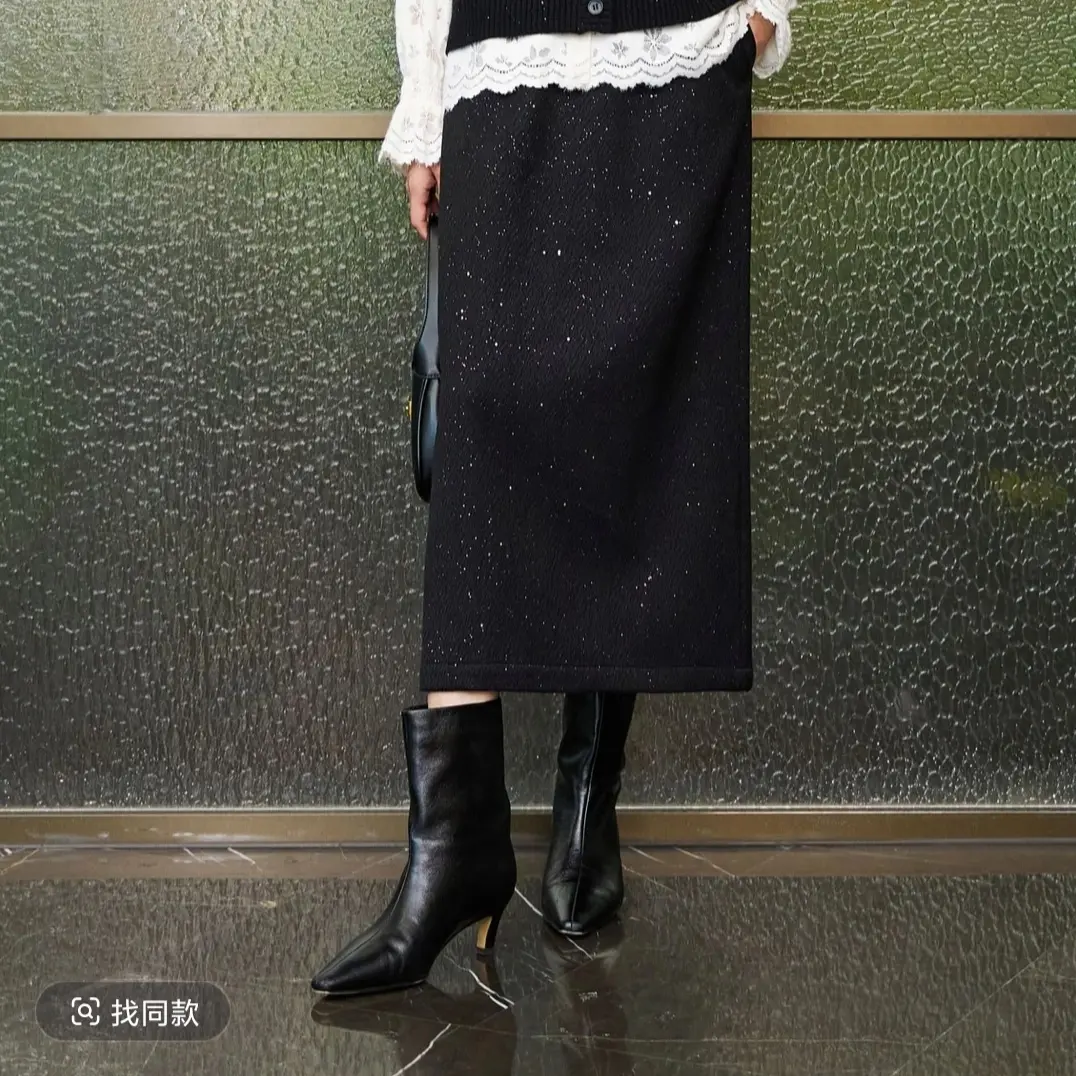 俪研【LIVELY・YAN】25477冬季显瘦肌理纹亮片毛呢中腰直筒半身裙