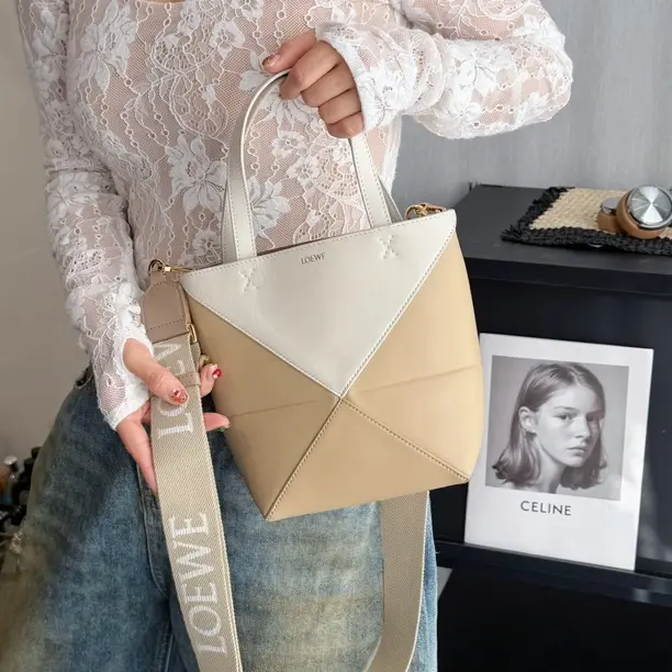 95新 LOEWE/罗意威 Fold 拼色小牛皮折纸包织物肩带 手提斜挎包