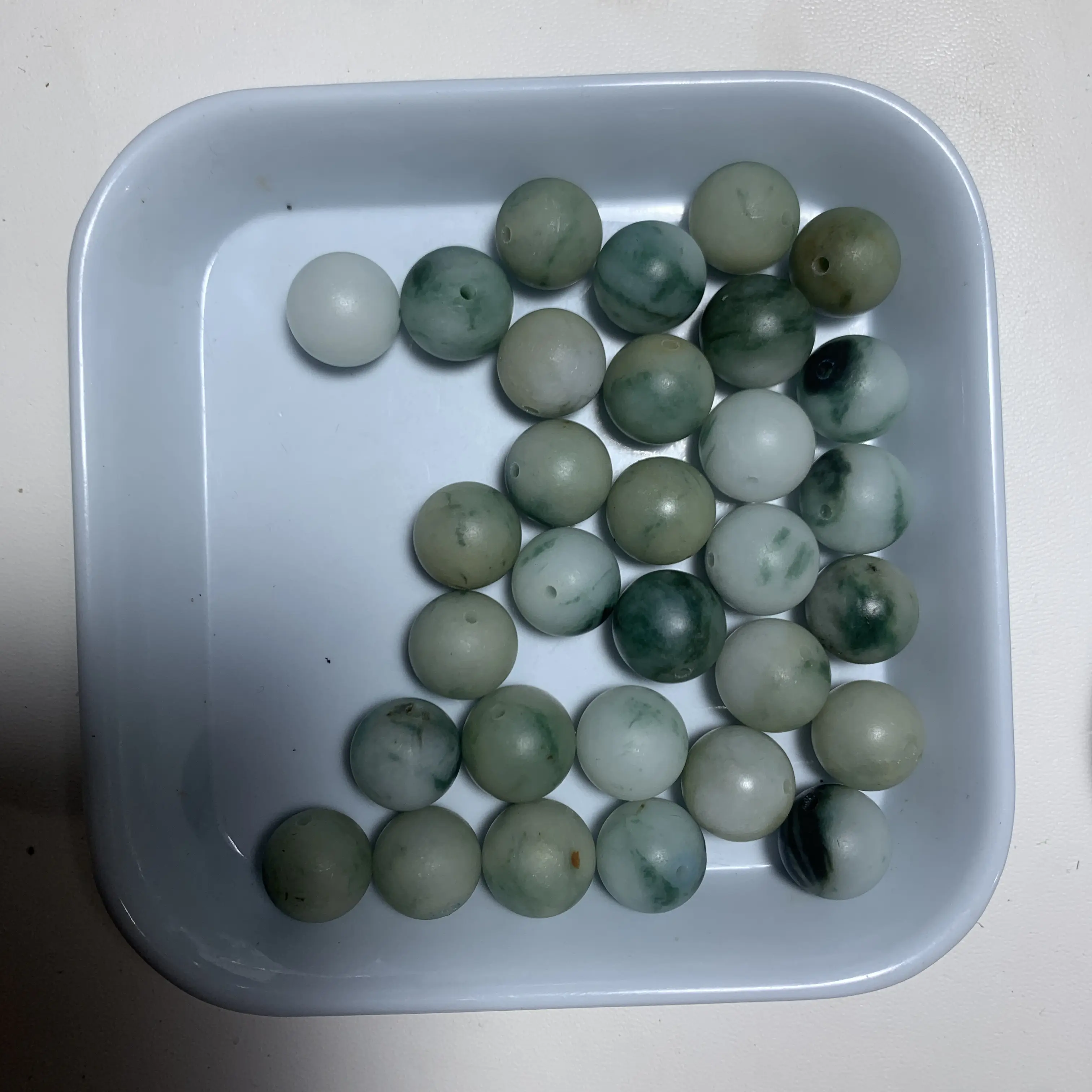 天然缅甸A货翡翠飘花圆珠散珠发其一