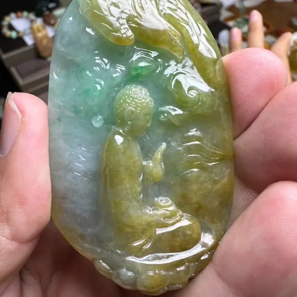 天然缅甸翡翠山水吊坠