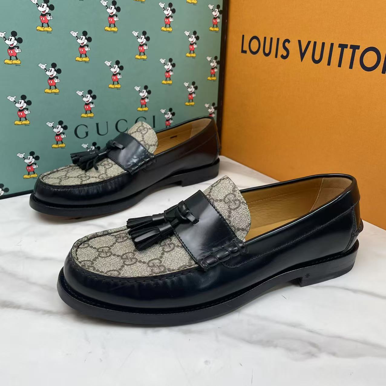 全新未使用 GUCCI/古驰 黑色双G老花印花潮流百搭皮鞋/41码/涂标