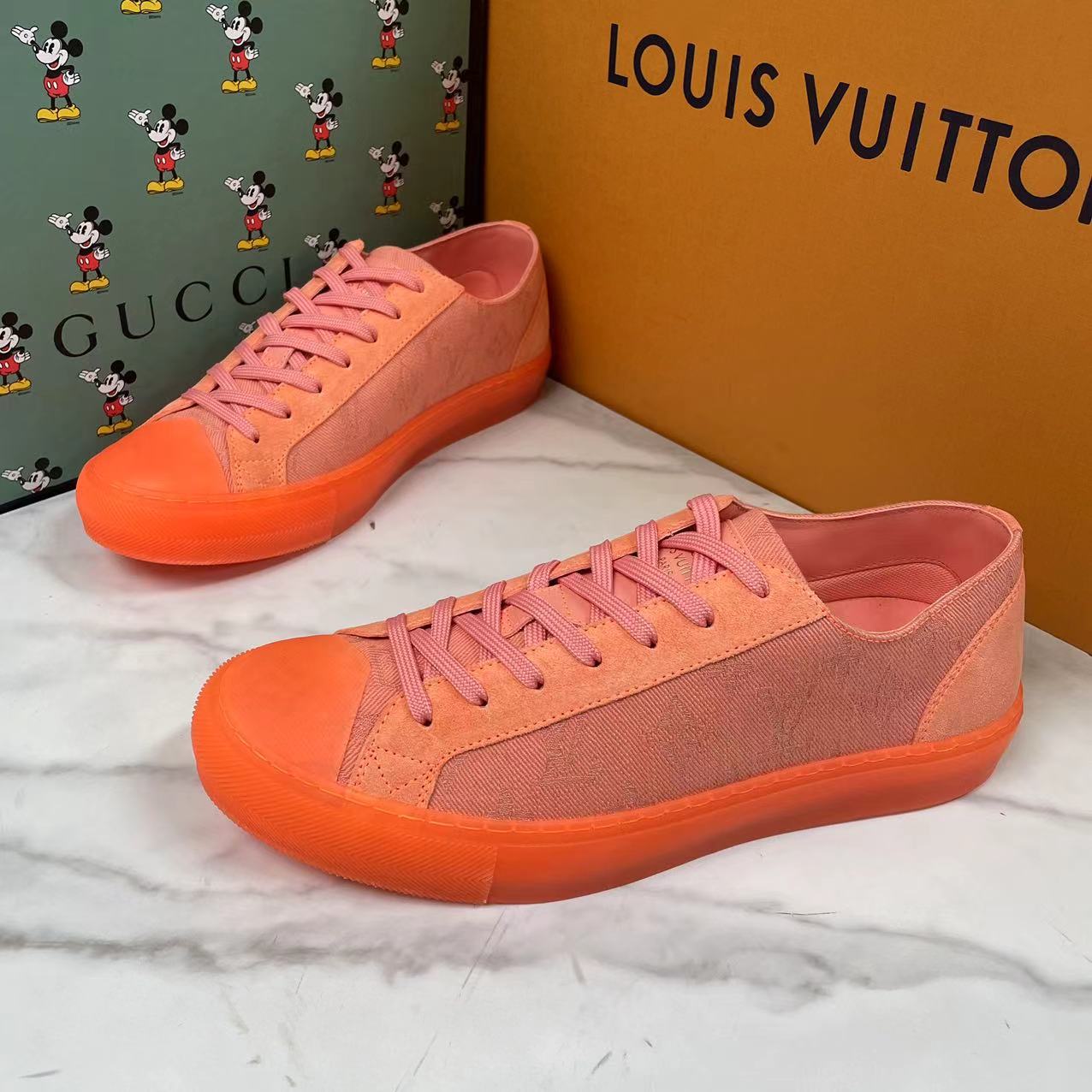 全新未使用 LouisVuitton/路易威登 橙色老花满印时尚板鞋/欧码40