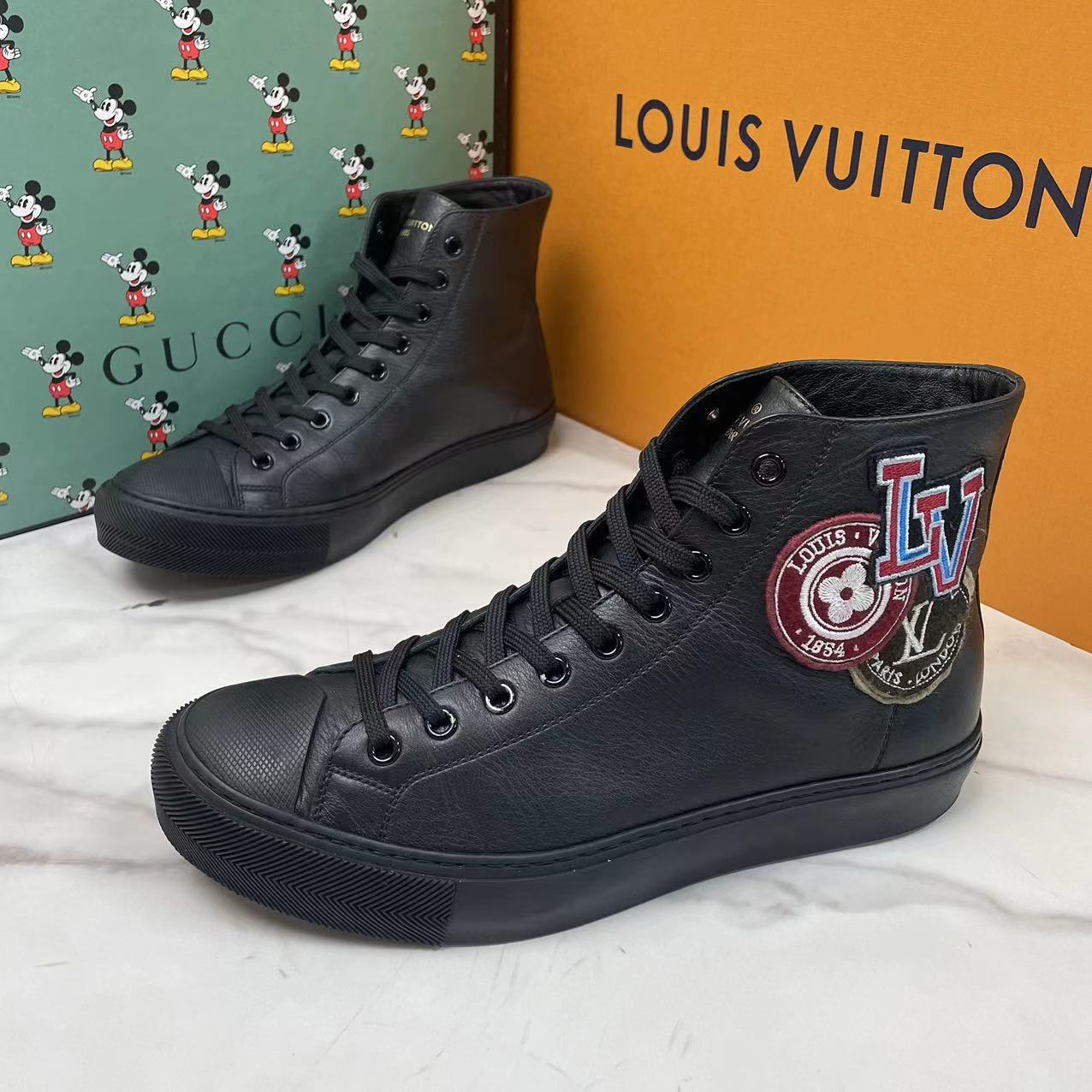 LouisVuitton/路易威登黑色侧边涂鸦刺绣潮流高帮板鞋/39码/95新