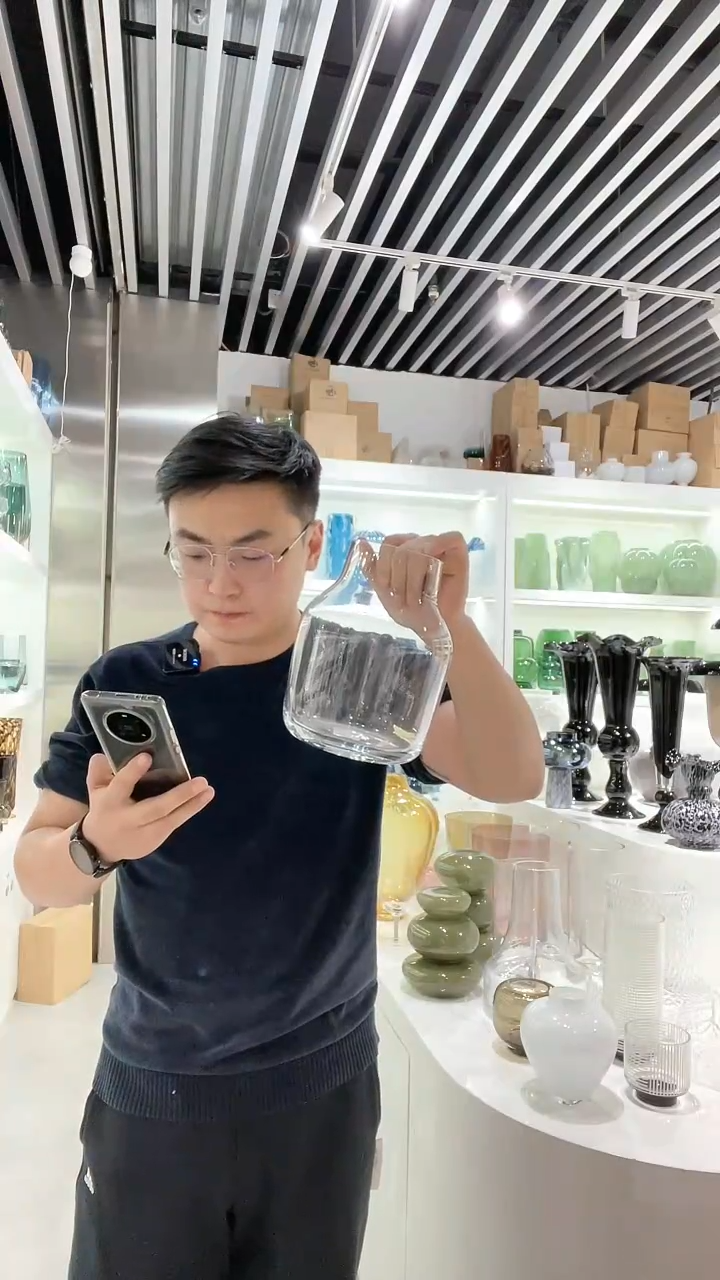 【闪购商品】001花瓶