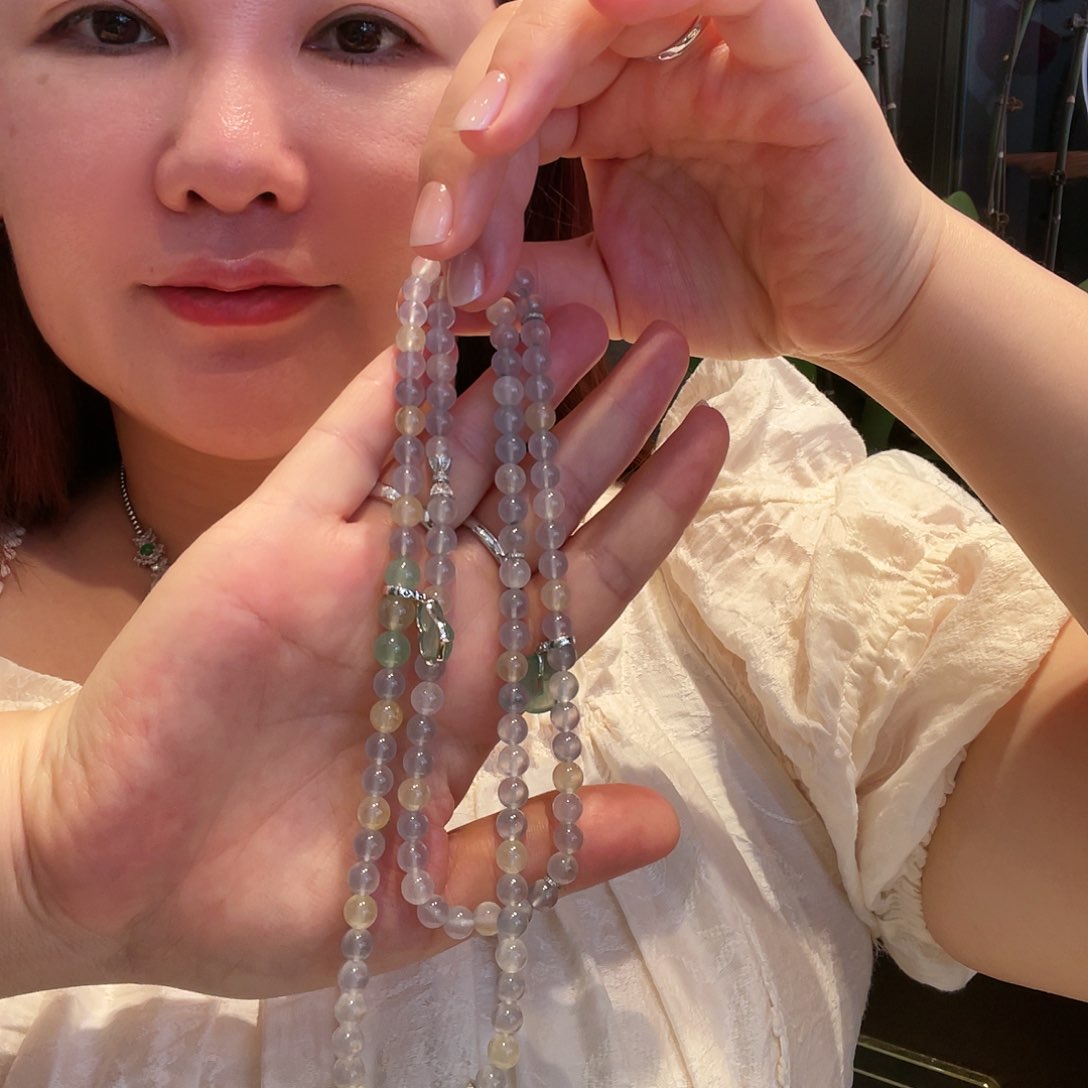 翡翠颈饰18K金镶嵌缅甸翡翠多宝珠窜