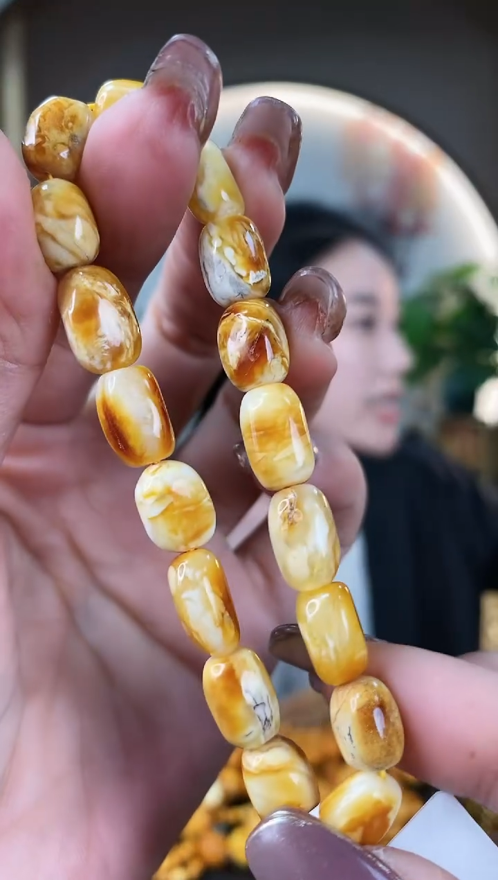【闪购商品】琥珀裸石未镶嵌手串（多样性发货一件）