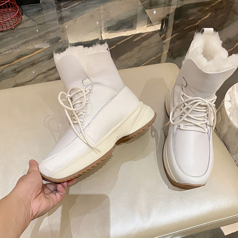 2025新款羊毛雪地靴女东北保暖羊皮毛一体加厚时尚系带百搭短靴