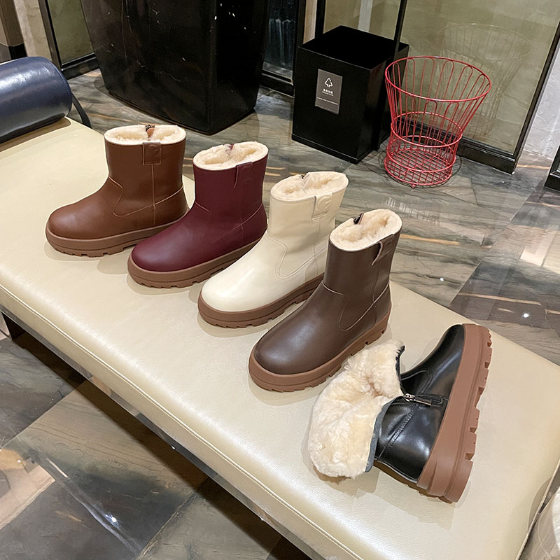 2025冬季加厚羊皮毛一体雪地靴女防滑耐磨时尚百搭厚底中筒圆头