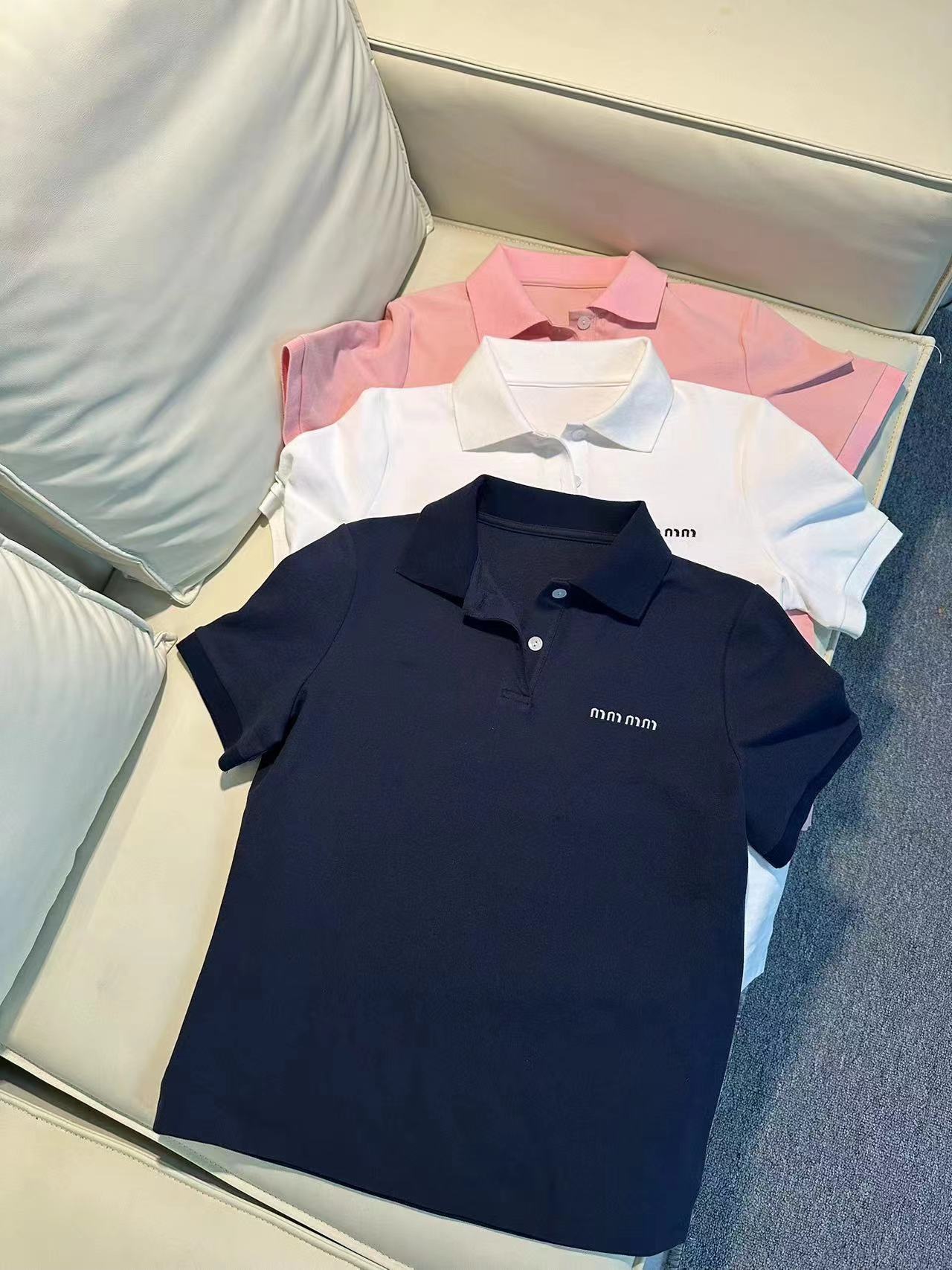 YIYI Studios【POLO喵】2024新品 显瘦简约百搭POLOT恤