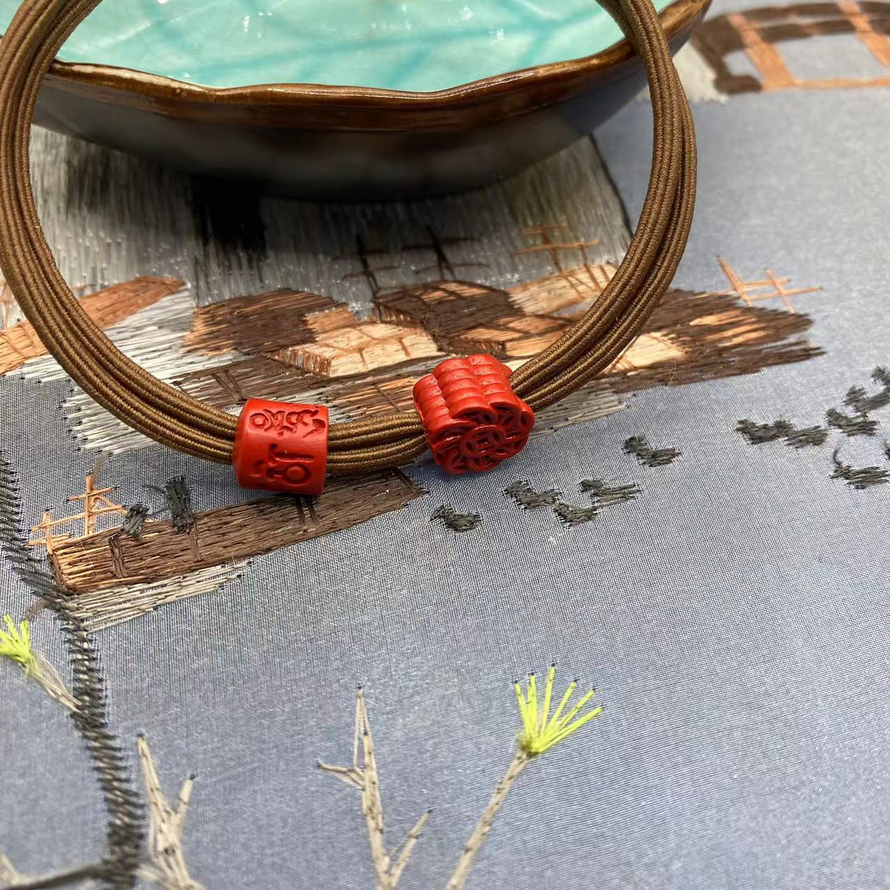 含辰砂工艺品高含量朱砂红砂设计款头绳朱砂手绳正宗朱砂配饰情侣