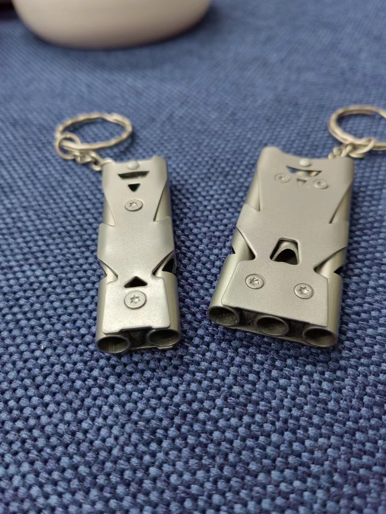 鸽子口哨声音洪亮