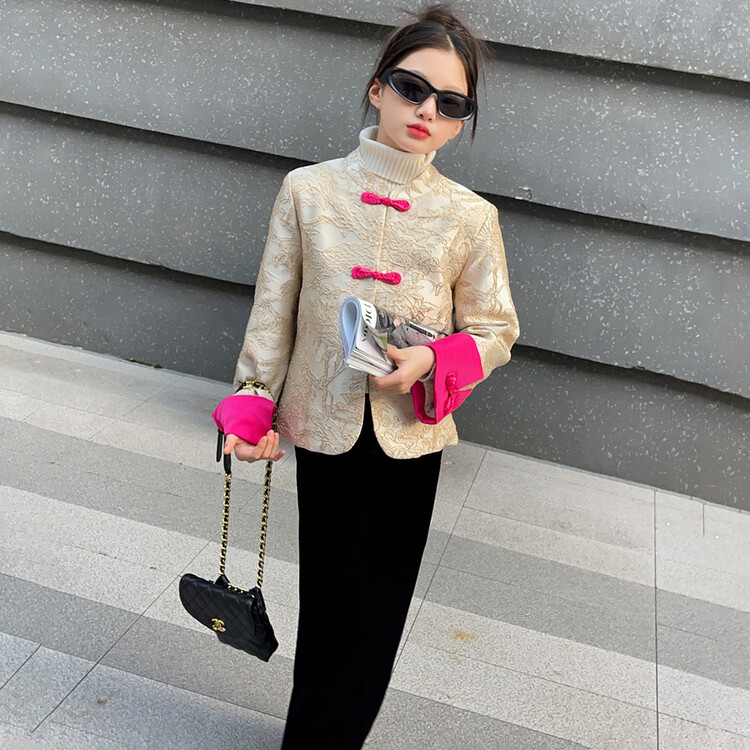 女装女童加厚气质新中式国风浮雕棉服