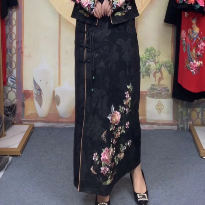 【爱漂亮】新中式新款民族风刺绣民族风半身裙