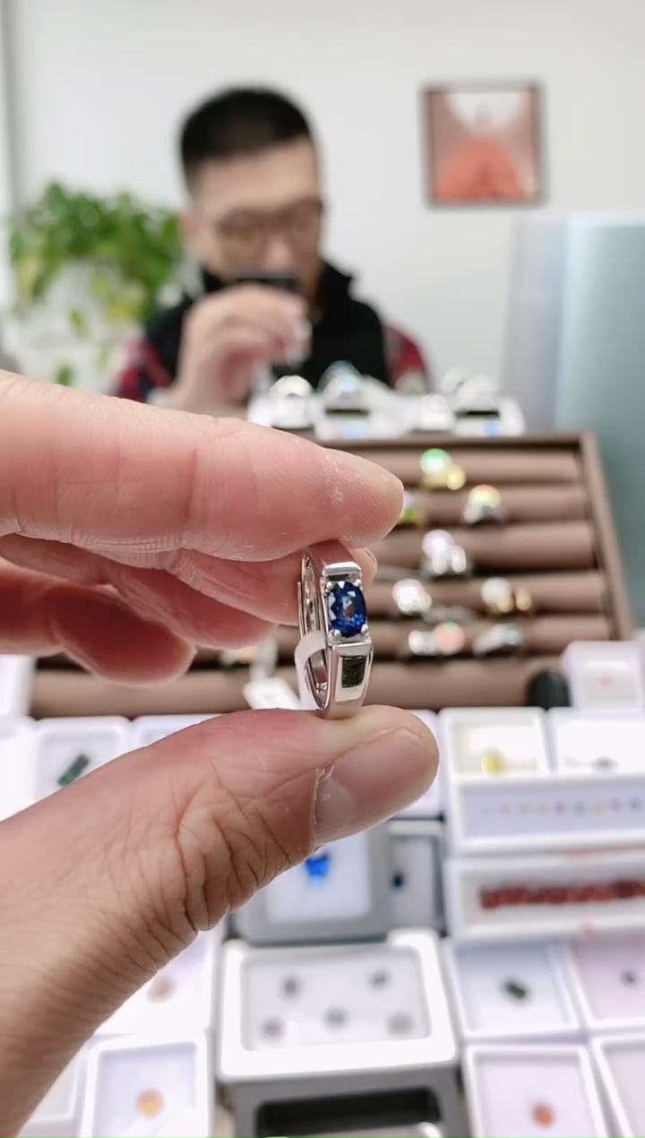 【闪购商品】蓝宝石戒指银S925镶嵌1