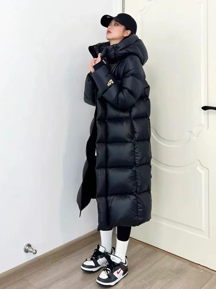羽绒服黑金长款衣服女2023年冬季新款情侣宽松加厚过膝袄外套