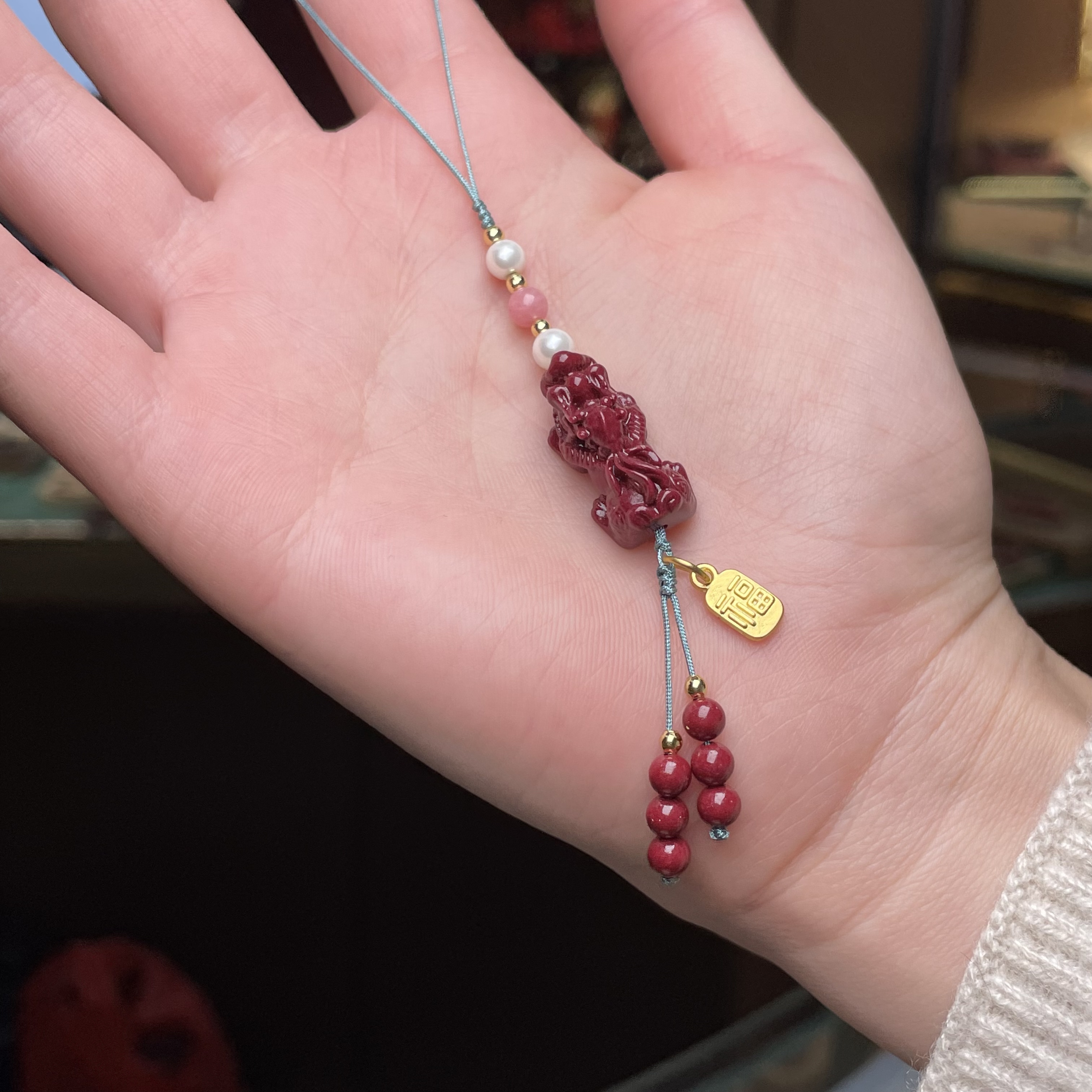 含辰砂工艺品高含量朱砂貔貅手机挂