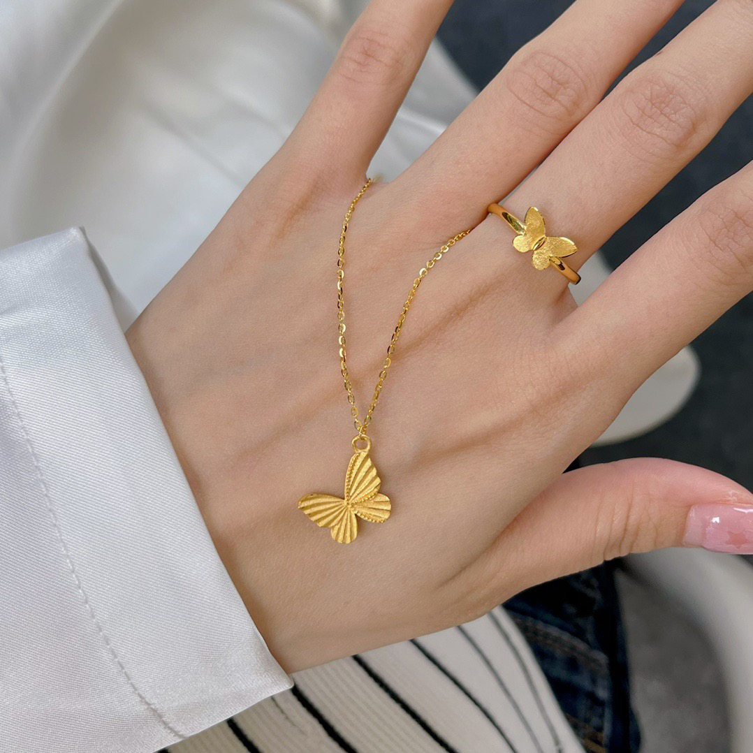 足金999黄金5G折纸蝴蝶项链女款新款黄金首饰