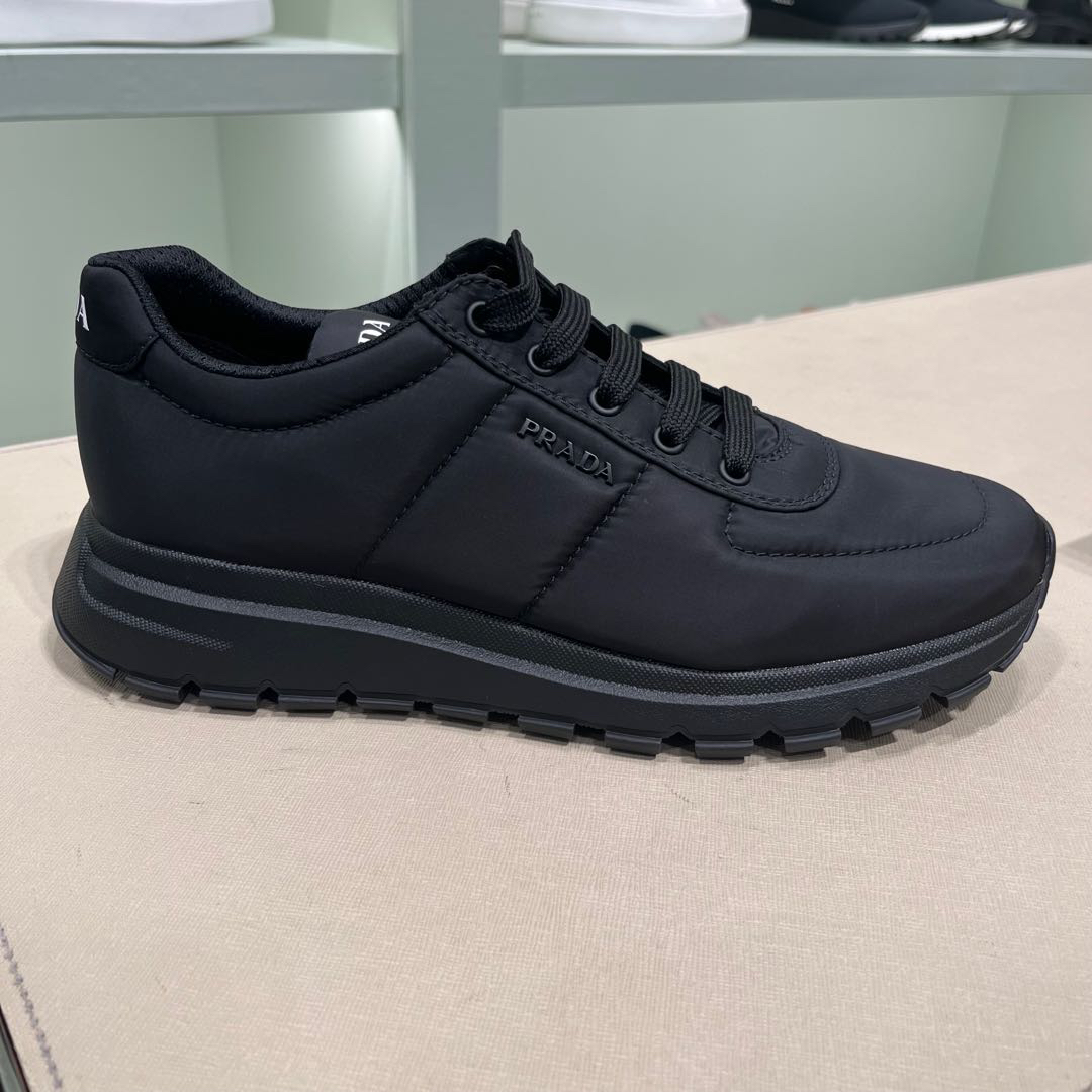 未使用 Prada/普拉达 男士新款休闲降落伞运动鞋