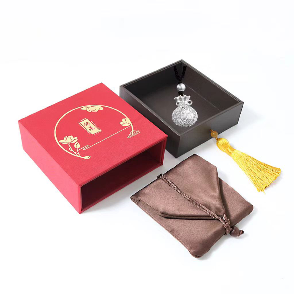 吊坠足银 链子足银 足银*新款999福袋吊坠福字福袋*总重量约7g