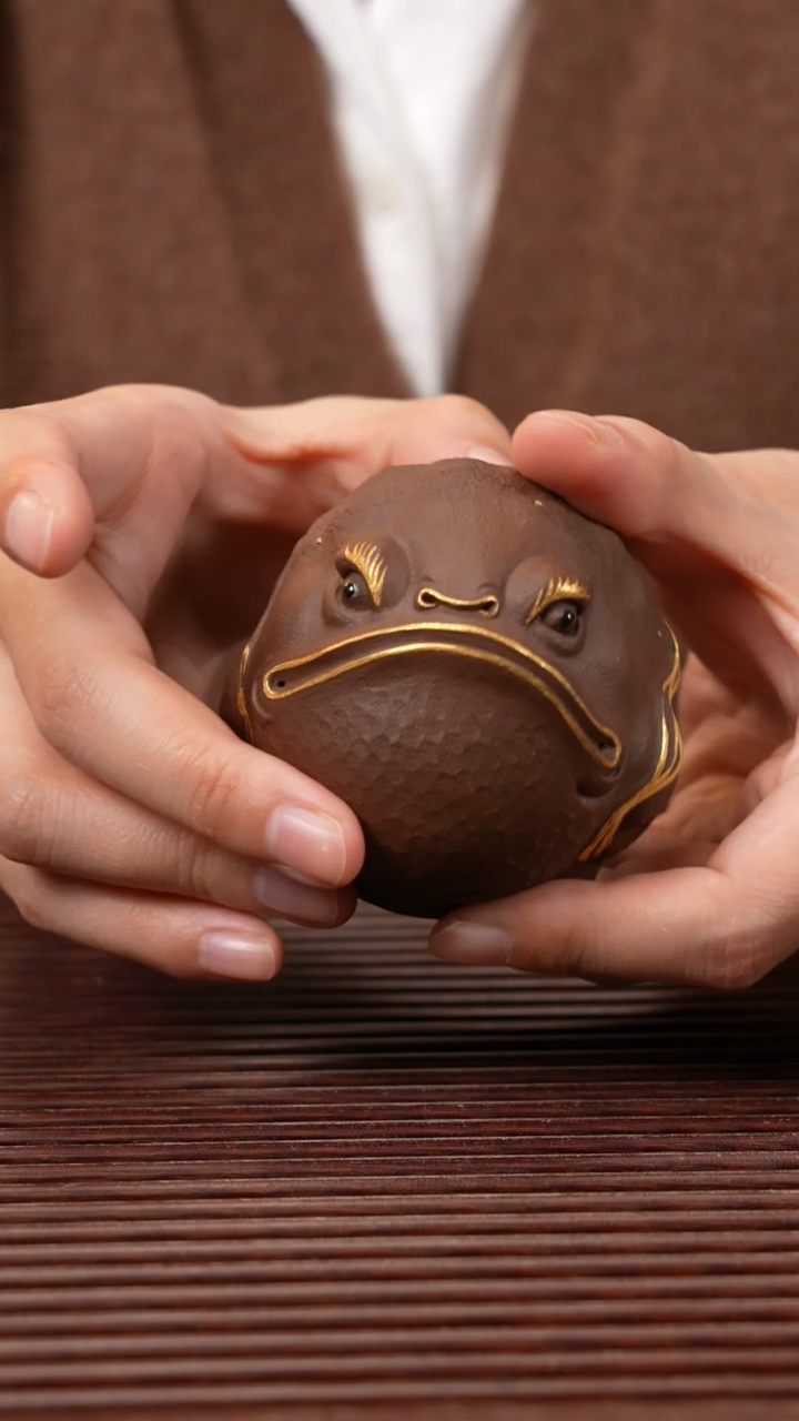 【闪购商品】紫砂茶宠紫砂 金蟾描金