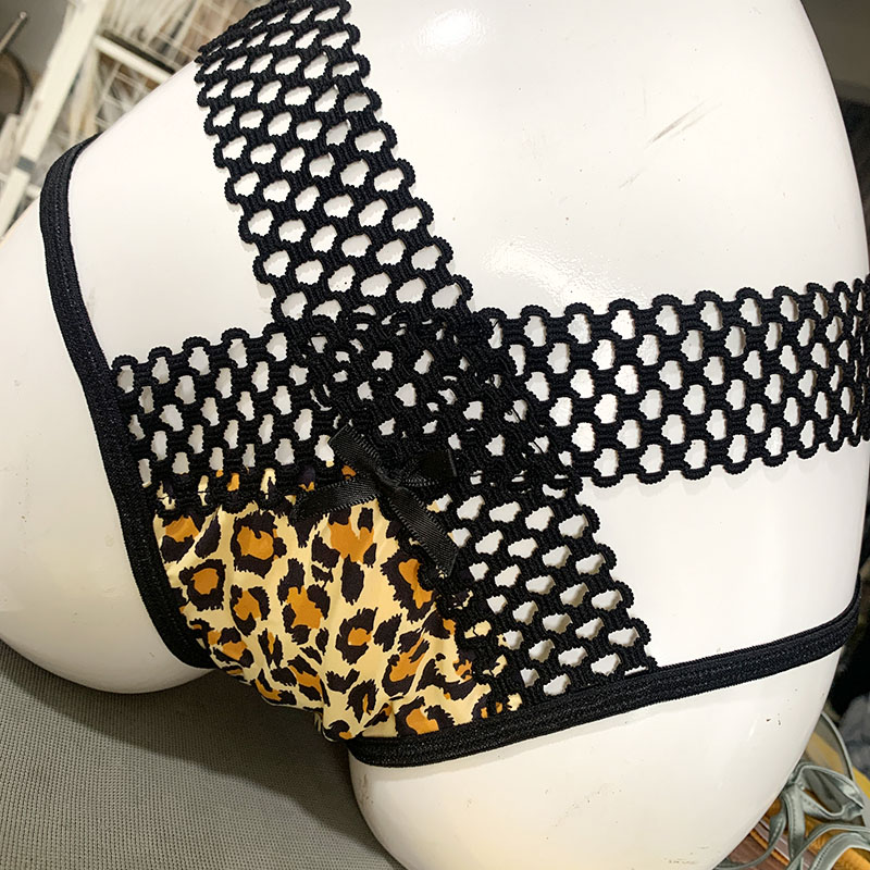 204设计款女士蕾丝豹纹时尚夏季镂空红色牛奶丝 三角裤头性感内裤