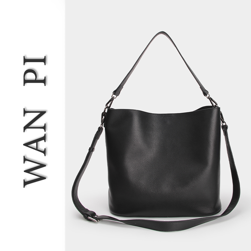 大号水桶包大托特头层牛皮女包单肩斜跨休闲百搭时尚简约