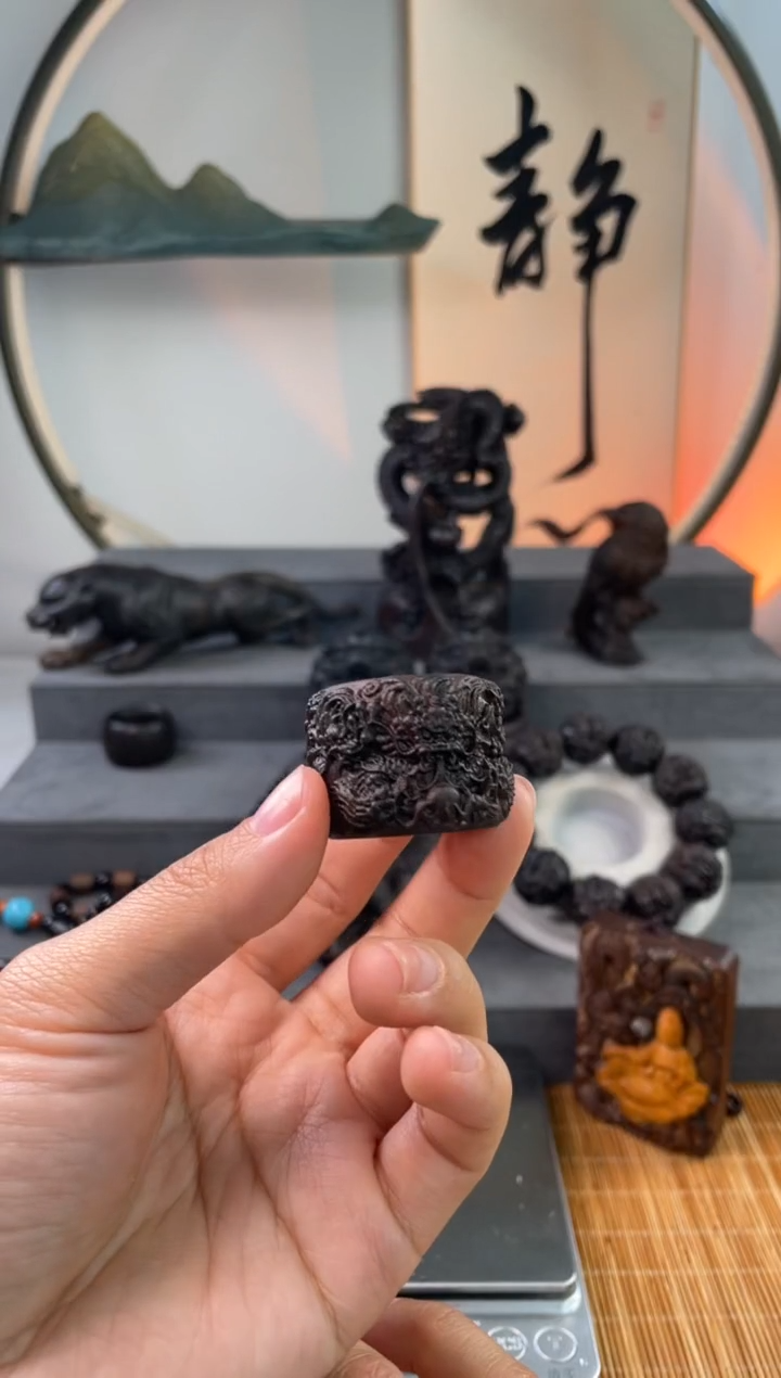 【闪购商品】九龙扳指