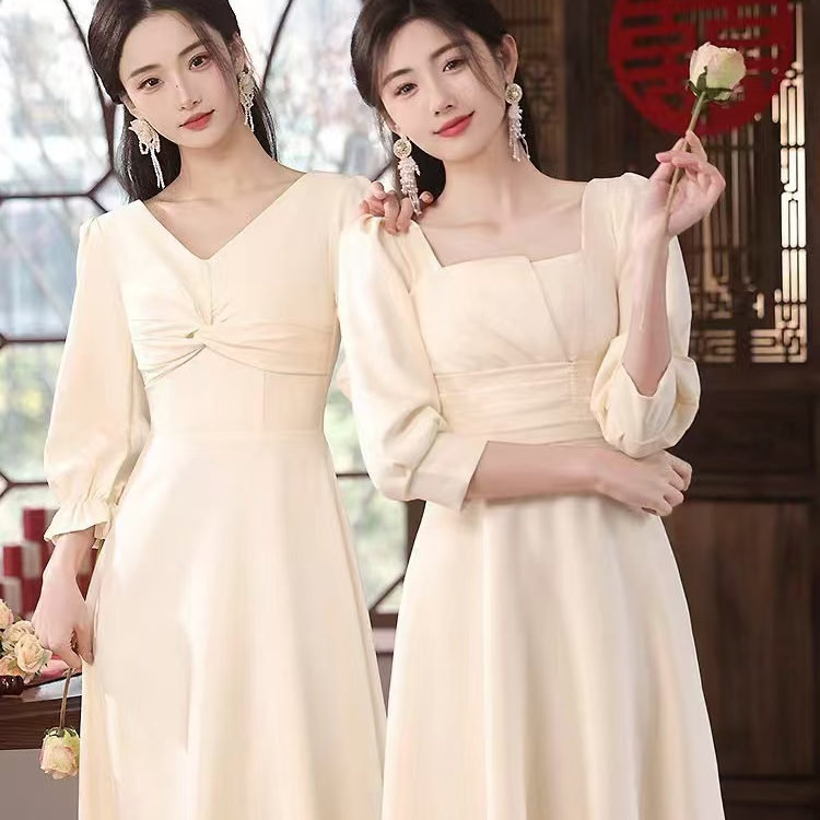 阳阳家婚纱礼服直播间拍