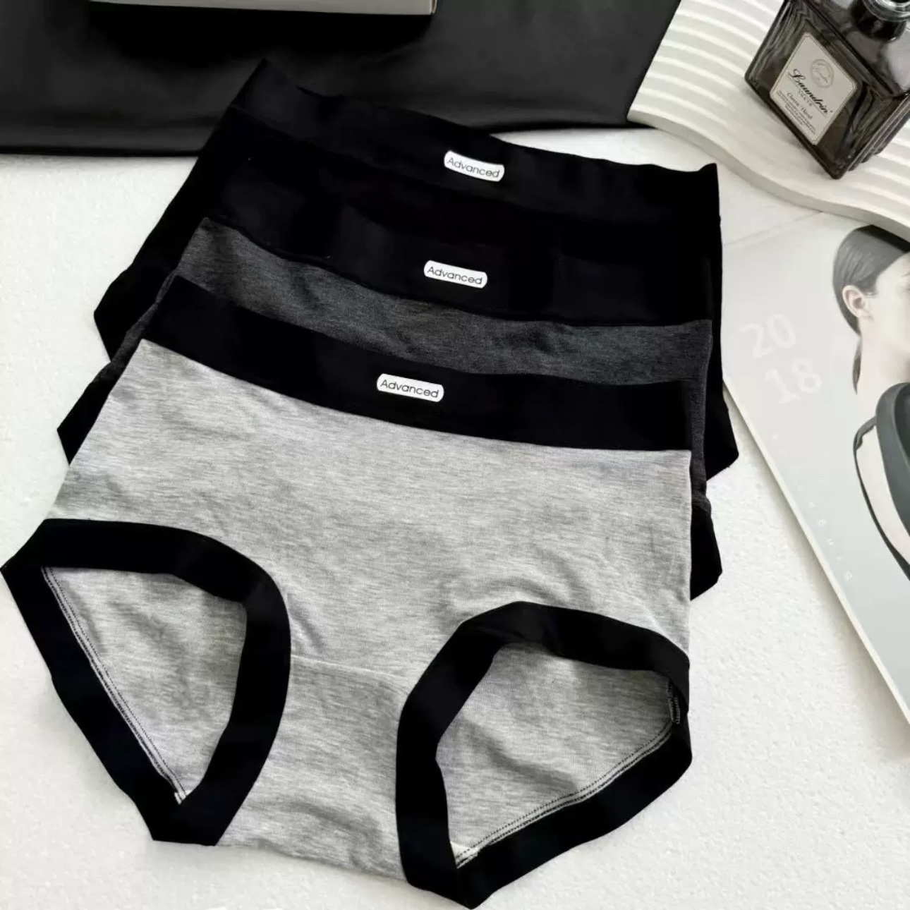 丸子家【小格雷灰】灰色中腰女士内裤舒适透气三角裤