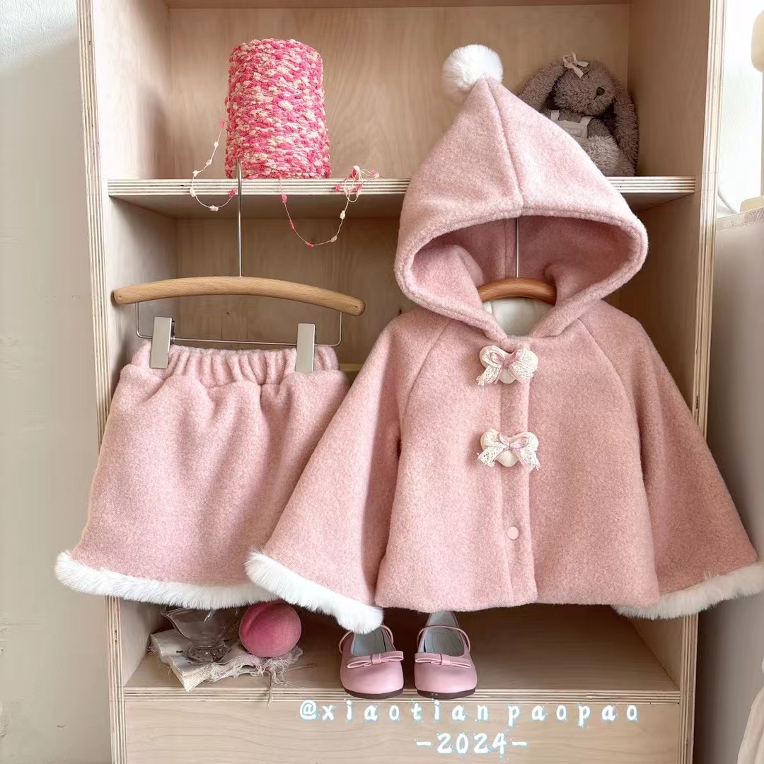 1632秋冬新款童装圣诞儿童保暖夹棉绿色连帽斗篷外套半裙套装