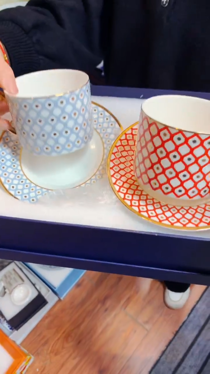 【闪购商品】新骨瓷11111