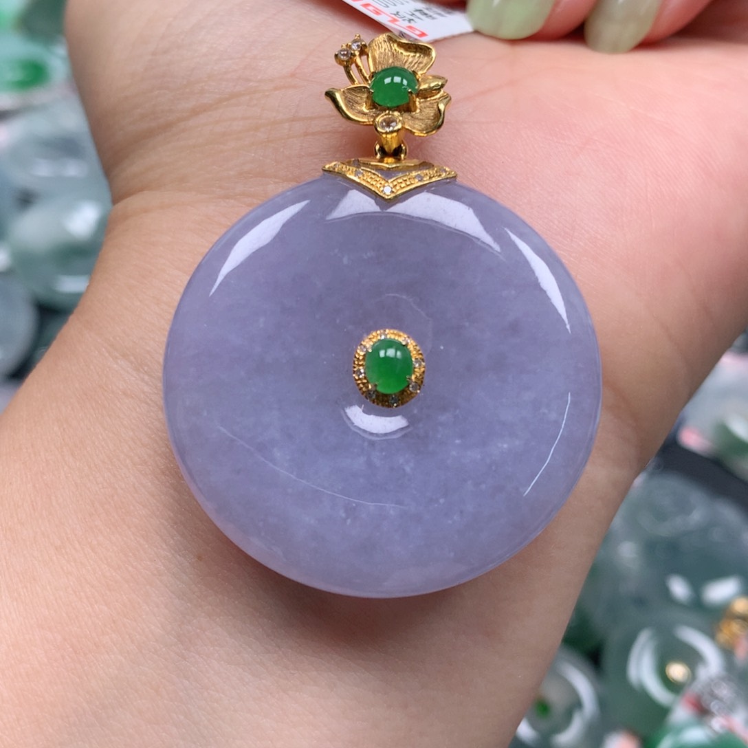 翡翠颈饰未镶嵌天然翡翠