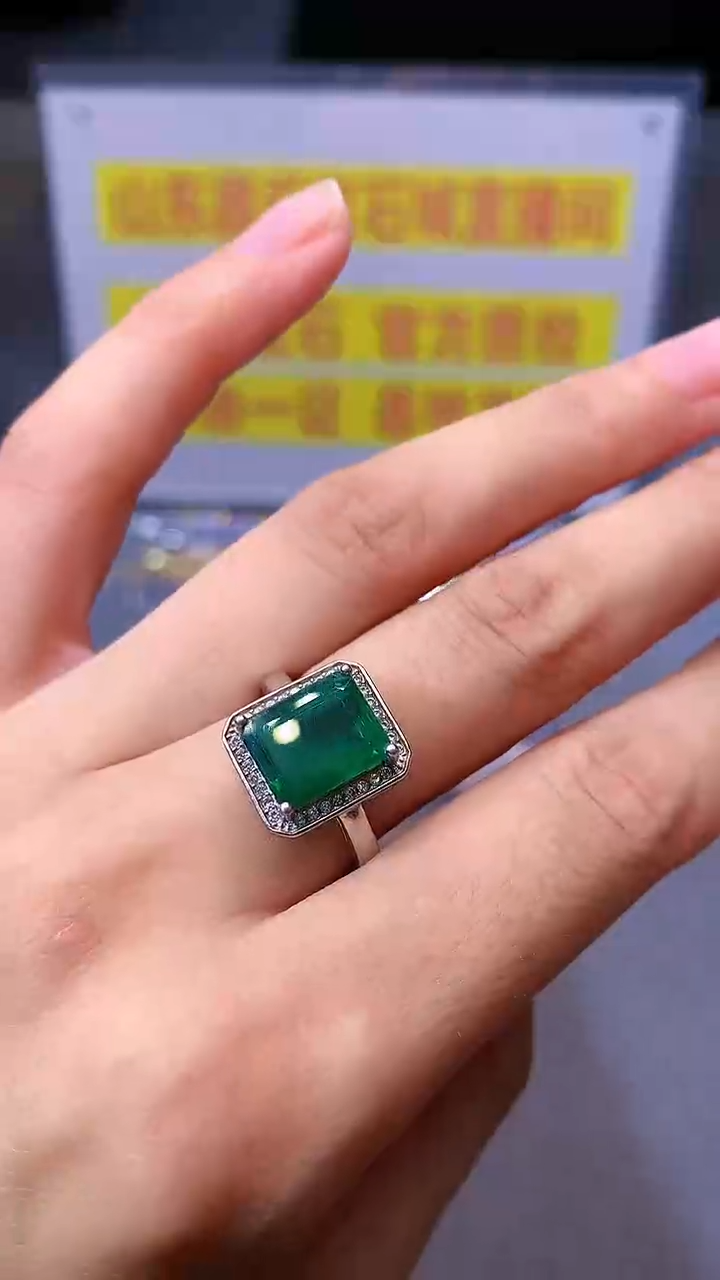 【闪购商品】祖母绿戒指银S925镶嵌147